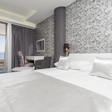 Luxury 