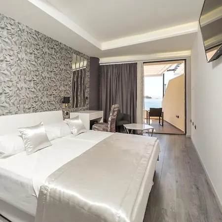 Luxury 